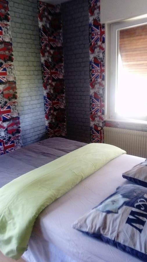 Au Gre Des Sentiers Chez Marie Et Pierre Bed & Breakfast Saint-Die-des-Vosges Exterior photo